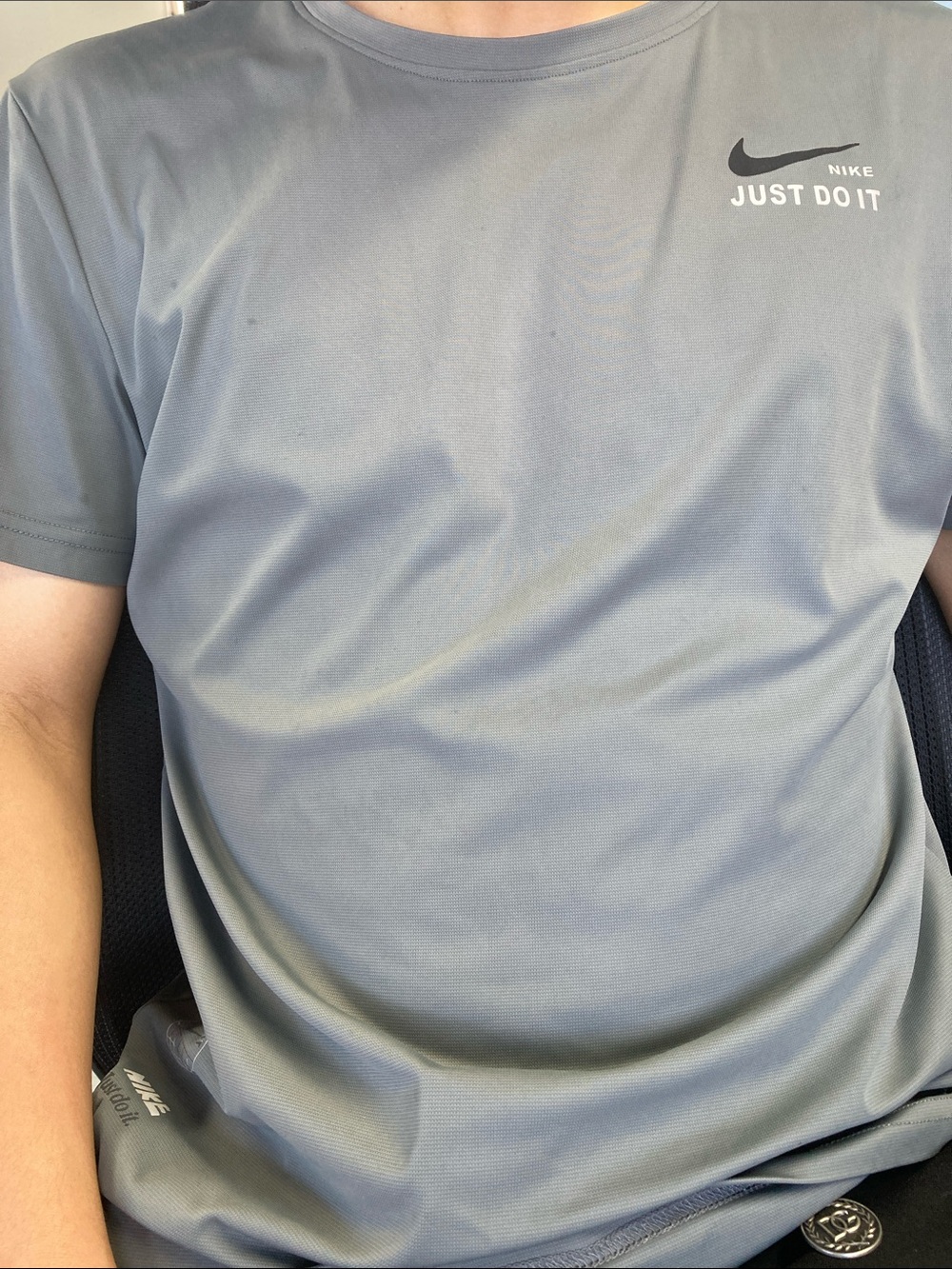 Nike Men's Light Gray 'Just Do It' Short Sleeve Performance Tee